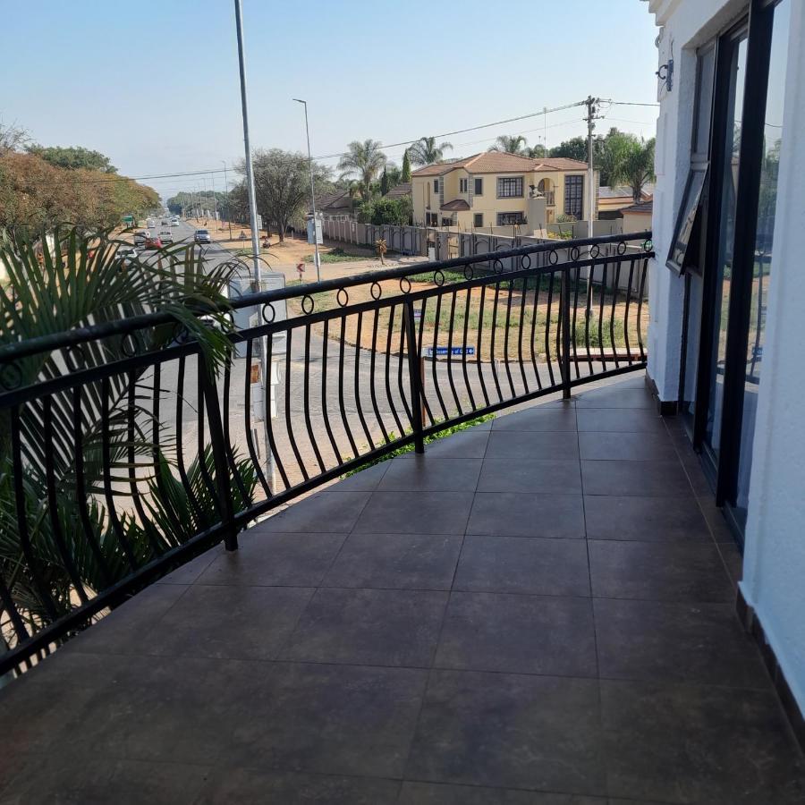 The Shamrock Hotel 波罗克瓦尼 外观 照片